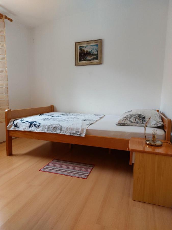 Apartman Nardi Vir Esterno foto